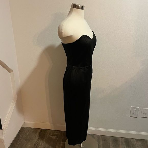 *NWT* Elagia Black Satin Dress - Picture 4 of 12